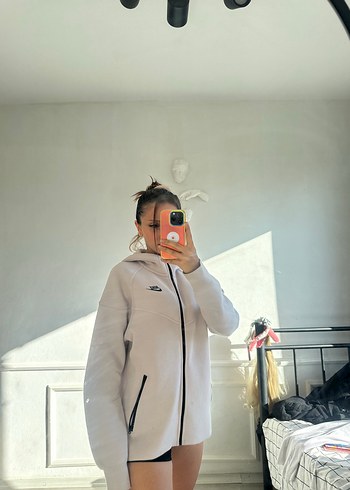 m Beden mor Renk Nike hırka