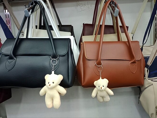 Diğer charm ayıcıklı model canta