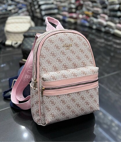 guess modeli sırt cantası