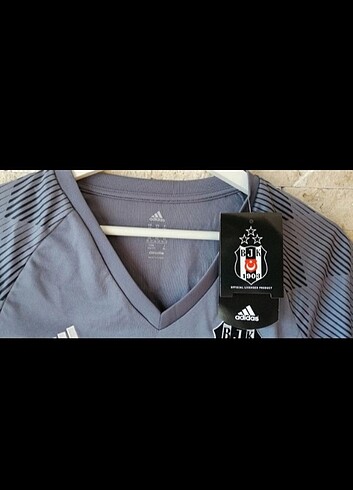 xs Beden gri Renk BJK forması 