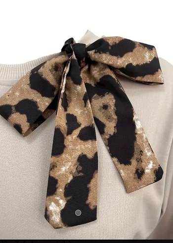 Kahverengi Leopar Detaylı Kadın Bluz - Görsel 3