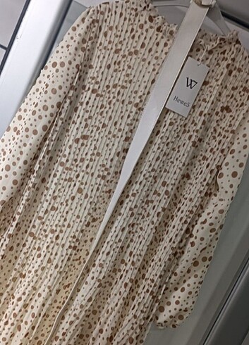 Zara Heves Line..