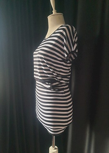 Siyah Beyaz Çizgili Kısa Kollu Mini Elbise - Görsel 3