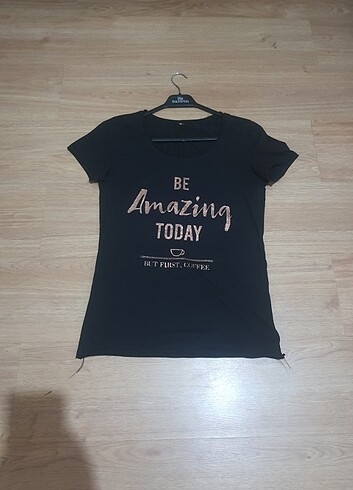 Kısa Kollu T-shirt