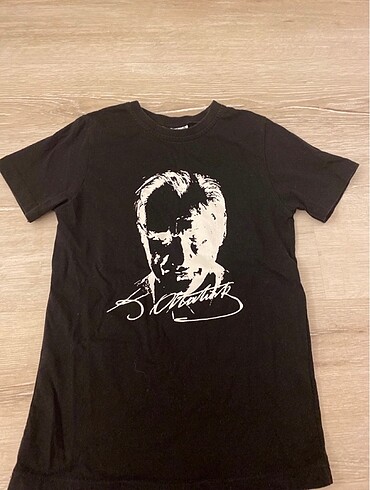 Atatürk baskılı tşört