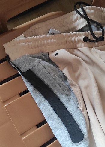 Nike Gri ve Bej Erkek Rahat Eşofman Altı - Görsel 4