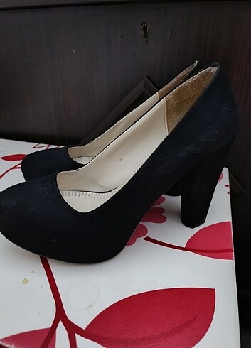 Siyah bir kez giyildi - Görsel 3