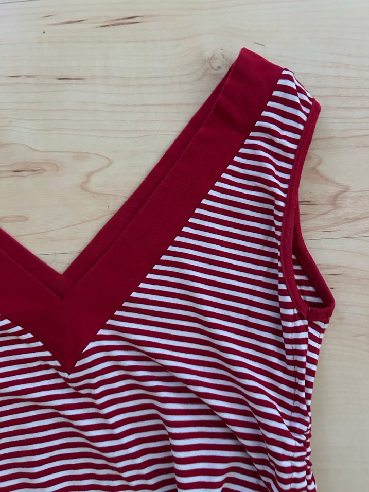 Bordo Çizgili  V Yaka Kolsuz Bluz - Görsel 3