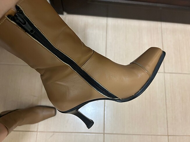 35,5 Beden camel Renk İnce topuklu botlar