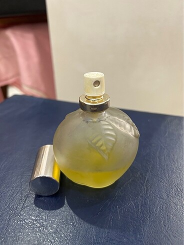 Max Factor Vintage elma formunda parfüm şişesi