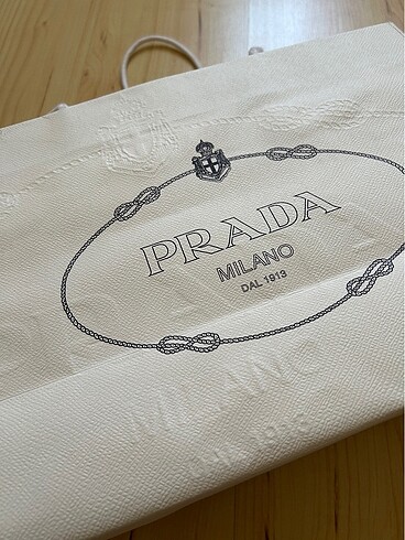 Prada Prada karton çanta