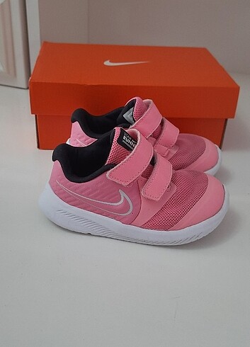 22 Beden pembe Renk Nike spor ayakkabi
