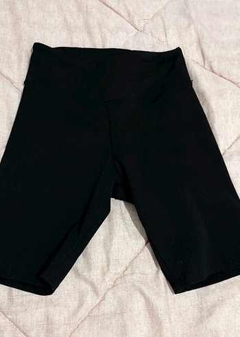 Siyah Fit Kesim Spor Şortu