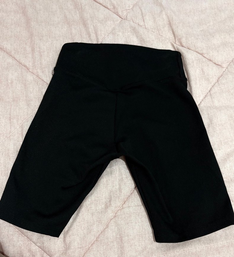 Siyah Fit Kesim Spor Şortu - Görsel 2