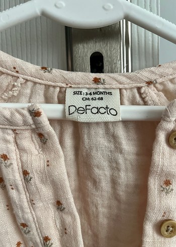 Düğmeli Bej Baskılı Bebek Kız Tulum - Görsel 4