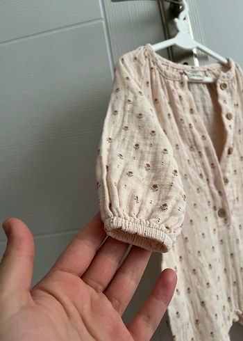 Düğmeli Bej Baskılı Bebek Kız Tulum - Görsel 2