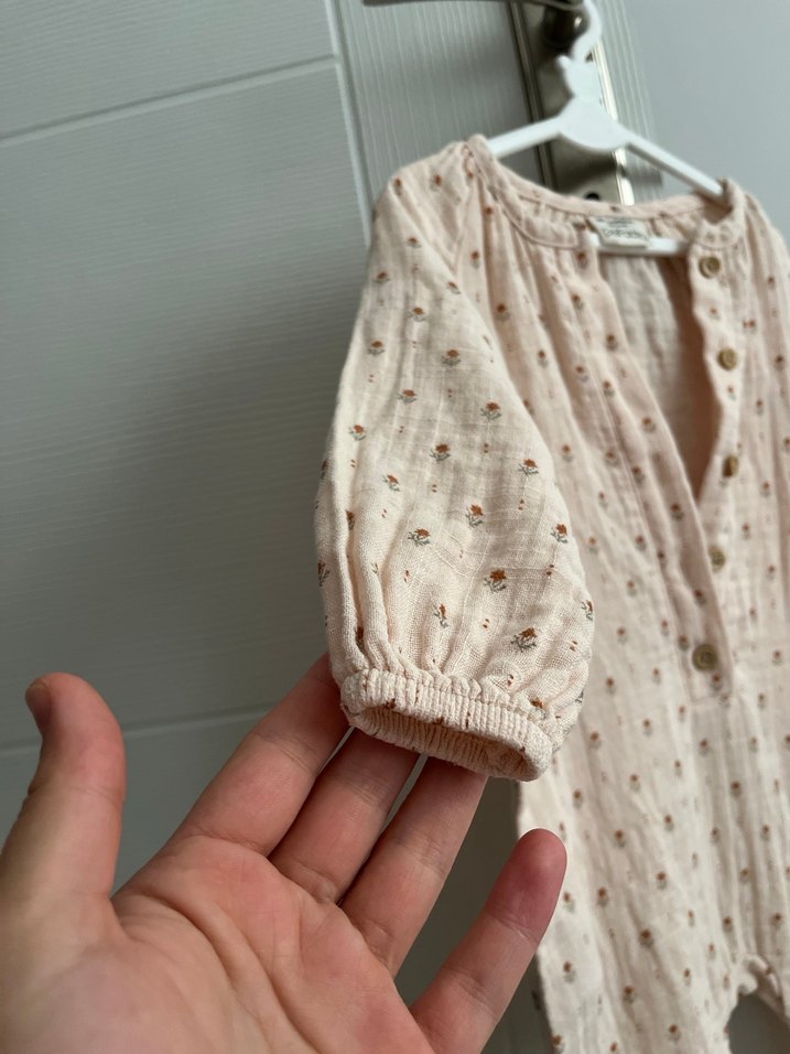 Düğmeli Bej Baskılı Bebek Kız Tulum - Görsel 2