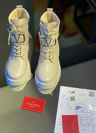  VALENTİNO NEW BOOTS