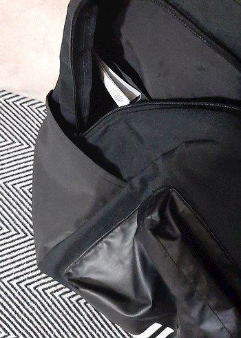 Adidas Siyah Bantlı Erkek Sırt Çantası - Görsel 6