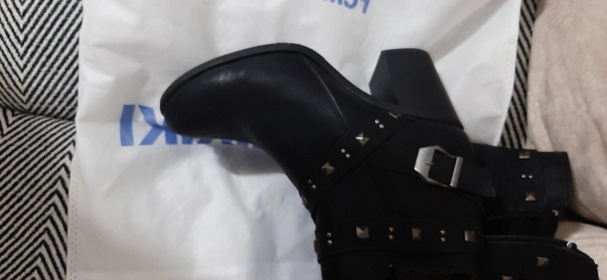 Tokalı Siyah Kadın Botu, Kalın Topuklu - Görsel 3