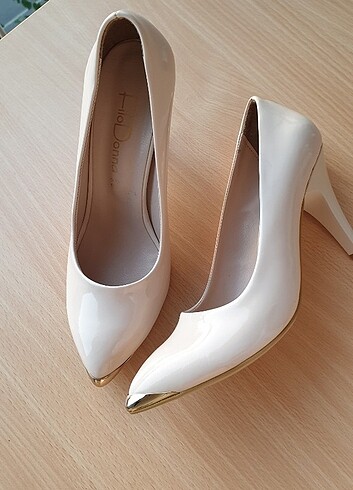 37 Beden ten rengi Renk Stiletto