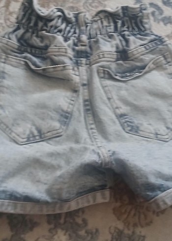 Gri Bağlama Desenli Bol Kesim Mini Kot Şort - Görsel 2