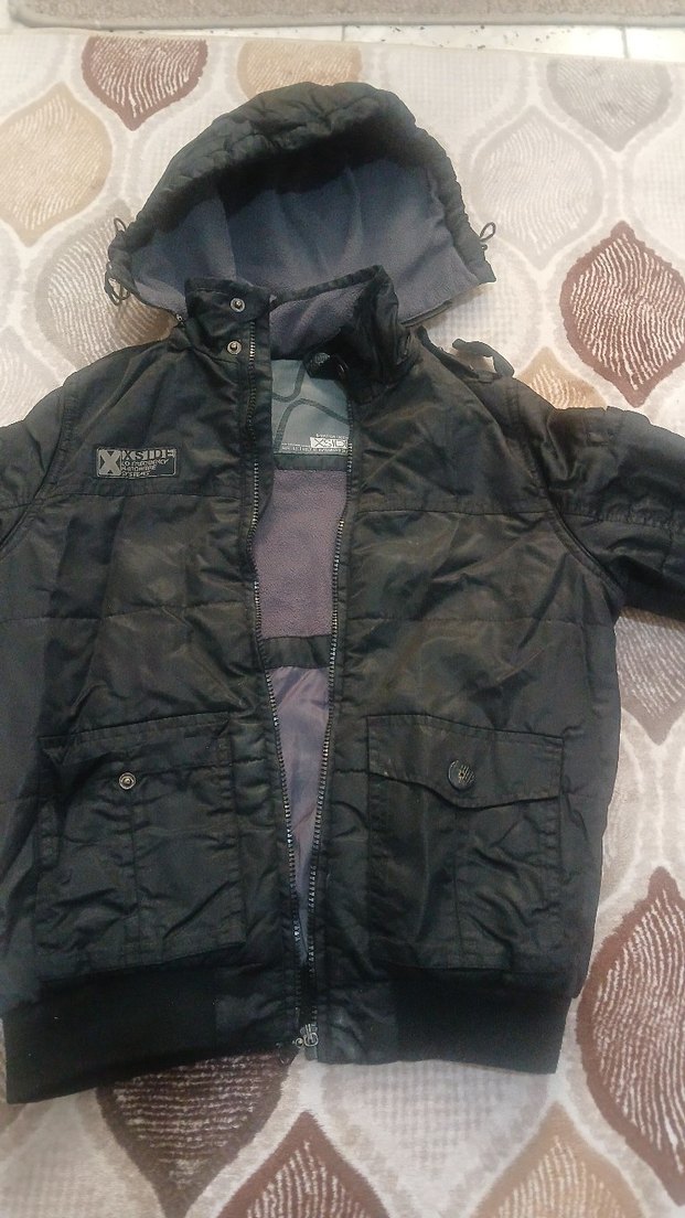 Erkek Çocuk Siyah Fermuarlı Ceket - Görsel 2