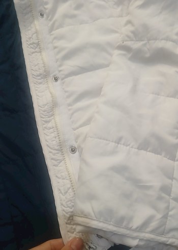 Beyaz Düğmeli Kadın Kışlık Mont - Görsel 2