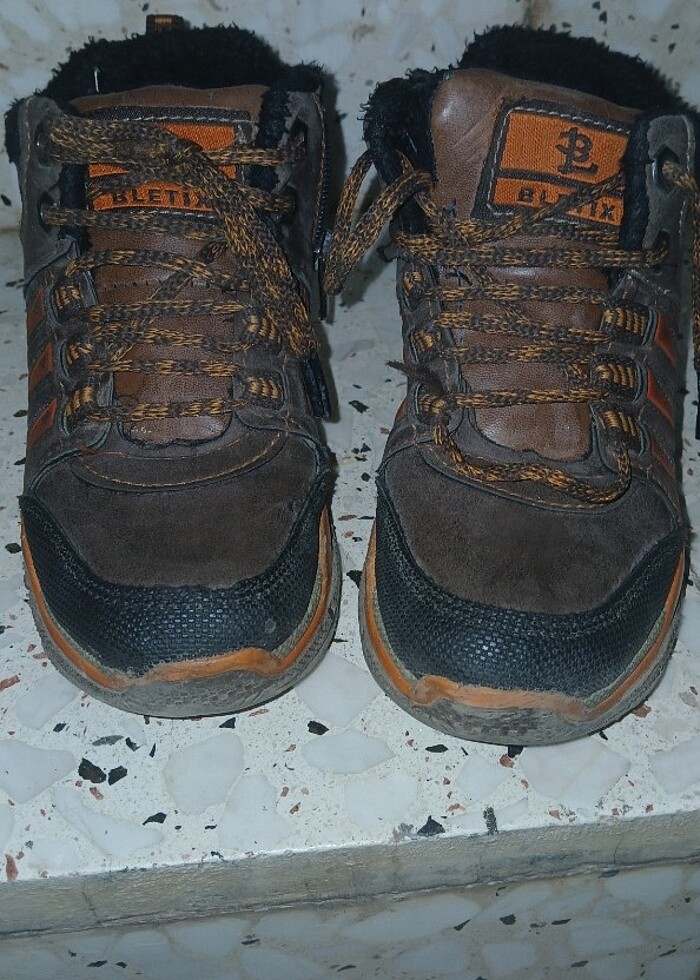 Çocuk bot küçük geliyor - Görsel 3