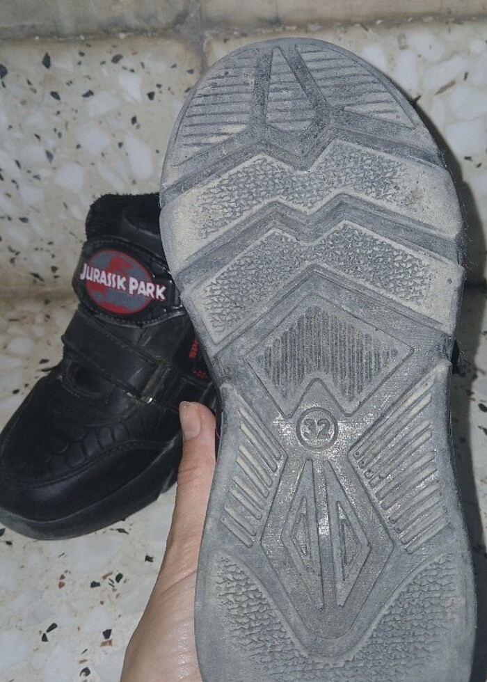 Erkek çocuk  bot - Görsel 2