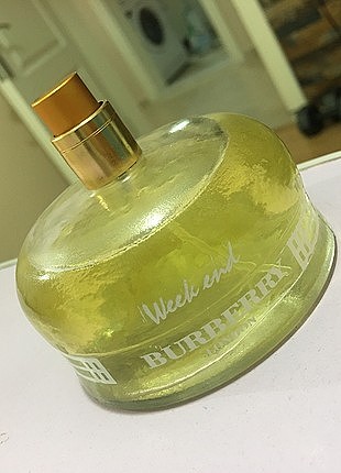 Weekend parfüm