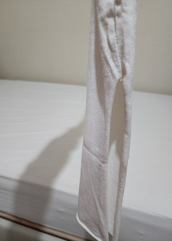 Beyaz Pamuklu Hamile Kolsuz Tişört - Görsel 2