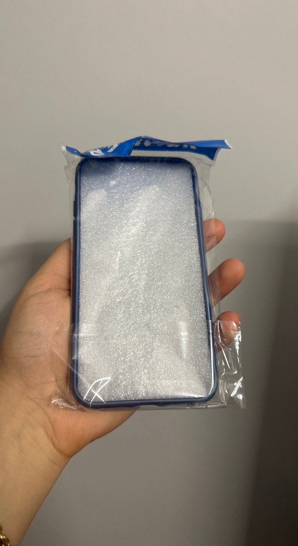 Şeffaf Siyah Telefon Kılıfı - Görsel 4