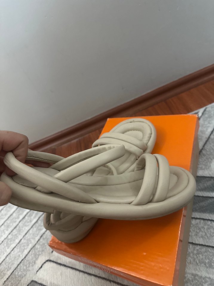 Bej Kadın Sandalet - Görsel 3