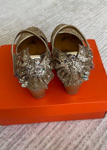Kız Çocuk Parlak Altın Babet Ayakkabı - Görsel 2