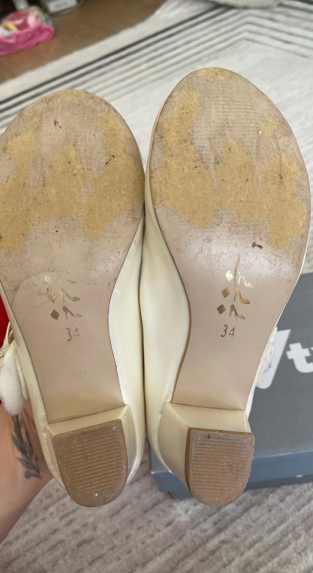 Beyaz Tokalı Parlak Kız Babet Ayakkabı - Görsel 4