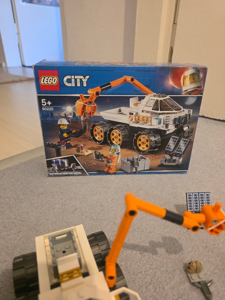 Lego City 60225 Rover Test Drive Uzay Aracı Seti - Görsel 5