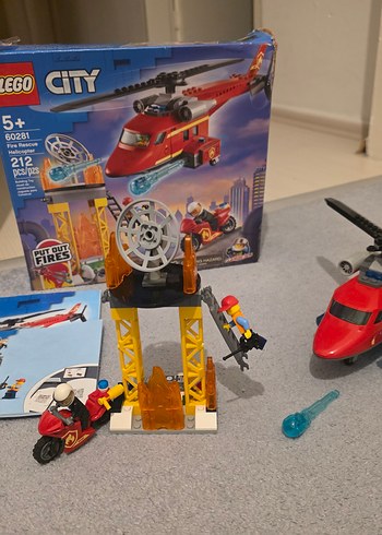 LEGO City 60281 Kırmızı Helikopter Seti - Görsel 4