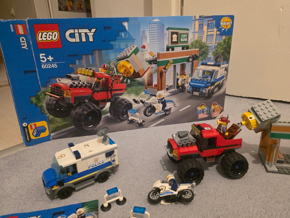 LEGO City 60245 Polis ve Kaçış Seti - Görsel 3