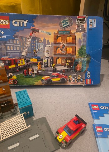LEGO 60321 City Yangın İstasyonu Seti - Görsel 4