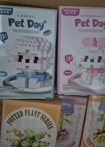 Pastel Renkli Pet Day Lego Setleri