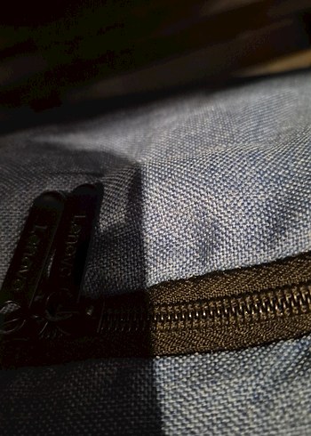 Gri Fermuarlı Erkek Sırt Çantası