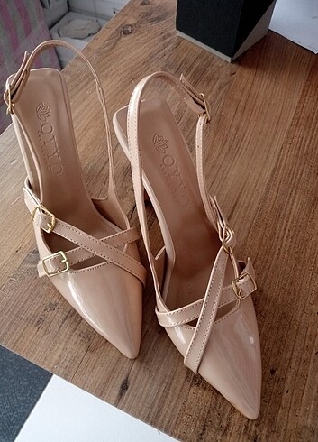 38 Beden Sık stiletto