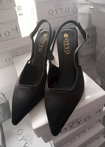 Diğer Klasik Siyah Tokalı Stiletto Topuklu Kadın Ayakkabı