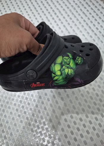 29 Beden Hulk lisanslı Siyah Erkek Çocuk Terliği 29