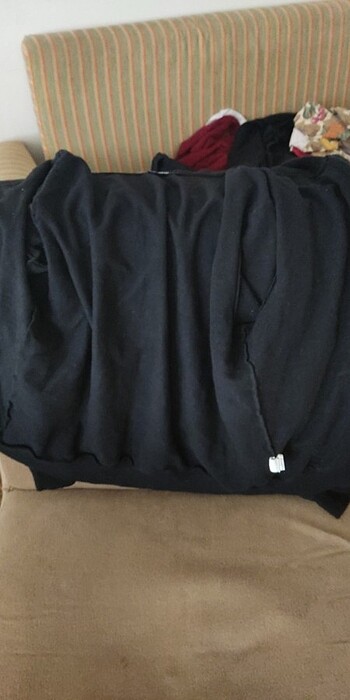Siyah fermuarlı sweatshirt 