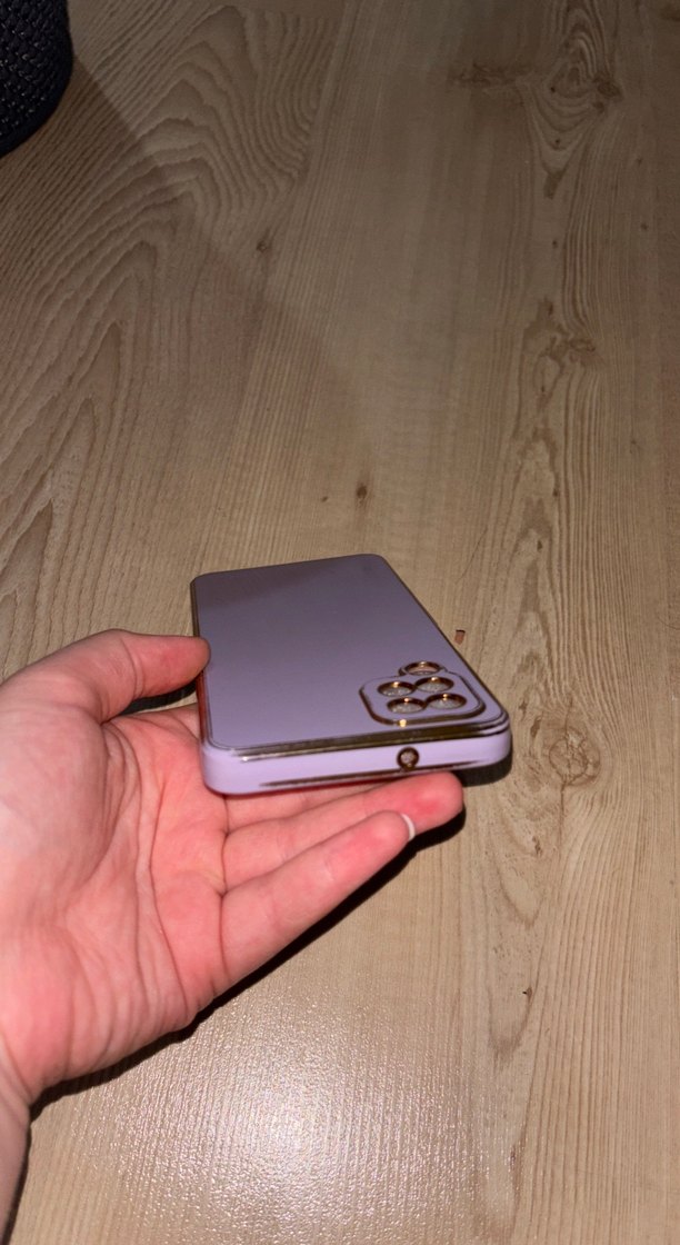 köşelerinde gold detaylı a12telefon kılıfı - Görsel 5