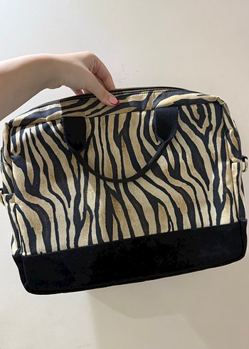 Beden Kahverengi Zebra Desenli Fermuarlı bilgisayar Çantası
