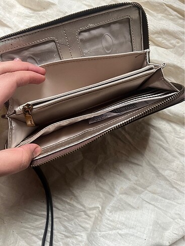 Orijinal guess cüzdan - Görsel 5