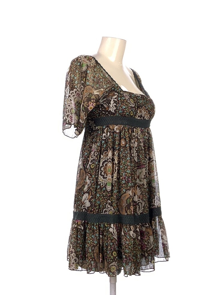 Stradivarius Kısa Elbise %70 İndirimli. - Görsel 2